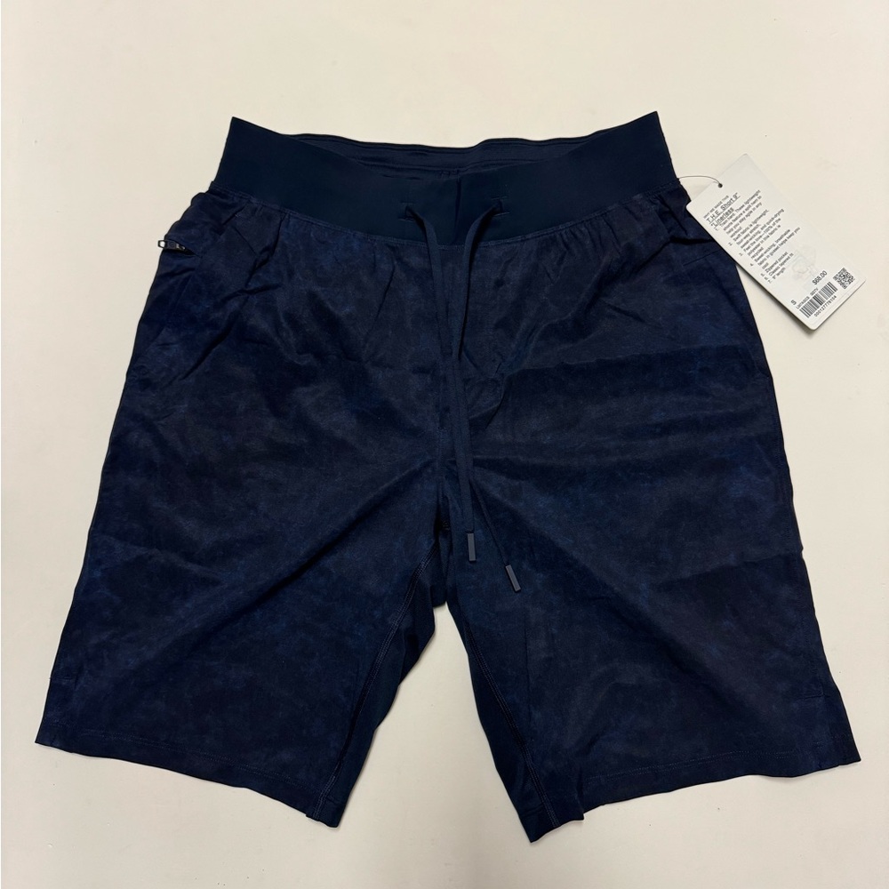 Lululemon Mens Blue Patterned Linerless Shorts Size S -NWT